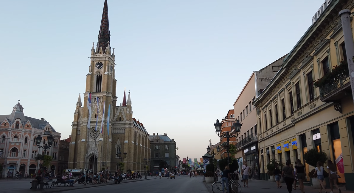 "SRPSKA ATINA" EKOLOŠKI ČIST GRAD U planu ozelenjavanje površina širom Novog Sada