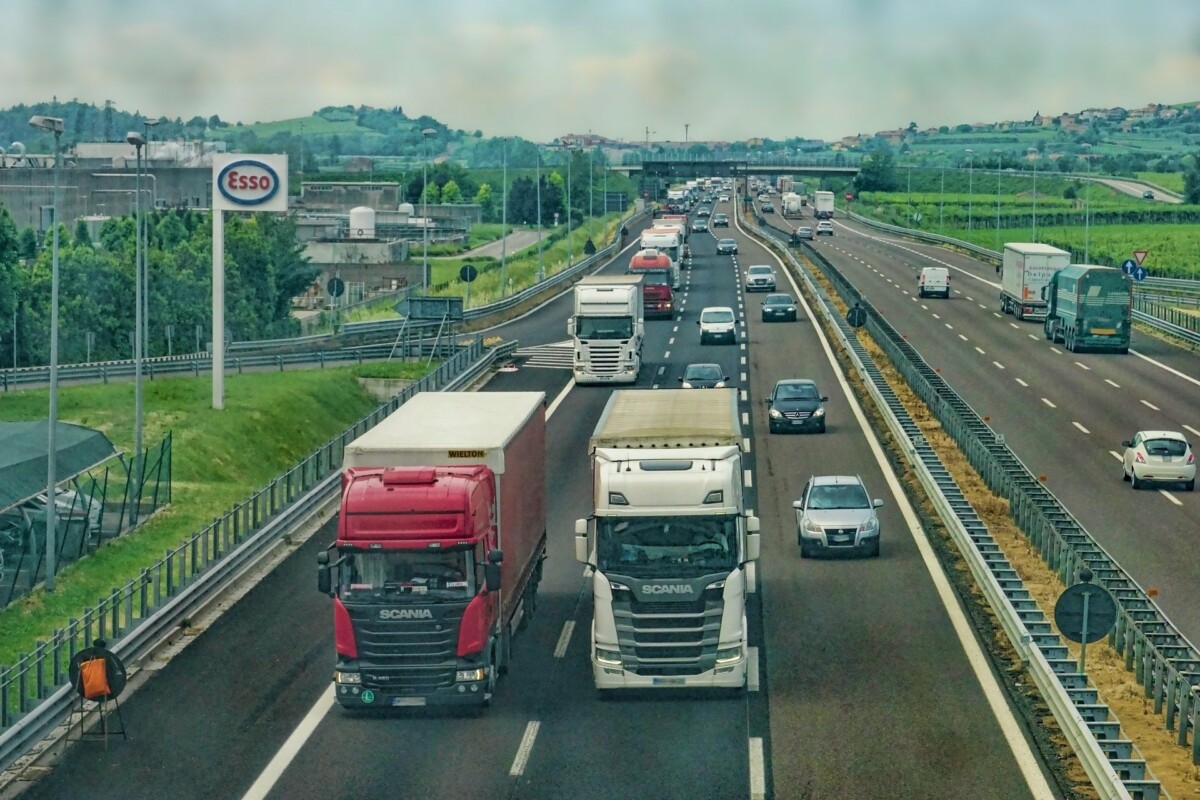 CRKVA VOZAČIMA UVELA STROGA PRAVILA Zabranili svojim zaposlenima da voze brže od 100 na sat