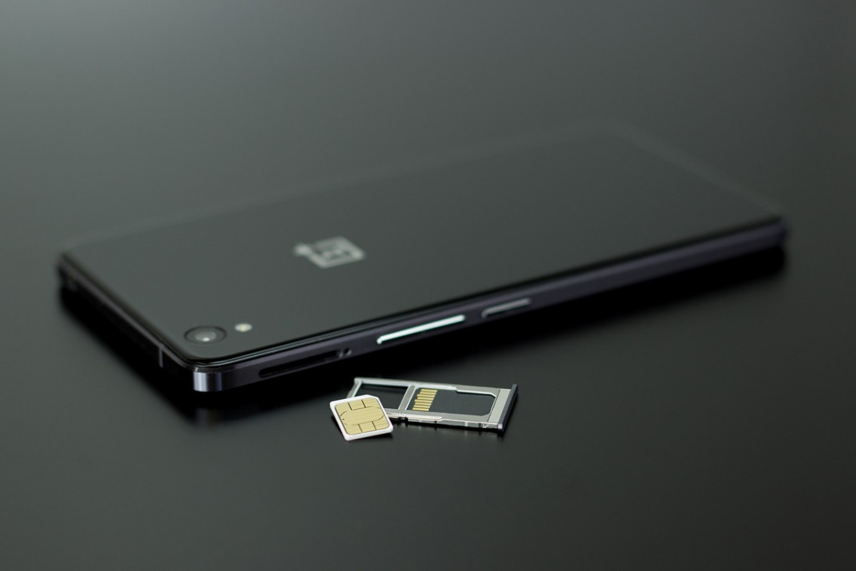 PROCURILA KONFIGURACIJA ONEPLUS NORD CE 2 Prve najave ukazuju da će novi model izazvati turbulenciju na tržištu