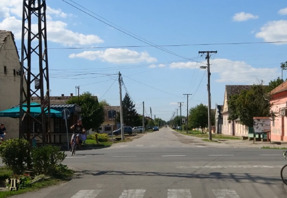INVESTICIJA - 24 MILIONA EVRA Vučić na polaganju kamena temeljca za fabriku stočne hrane u Adaševcima