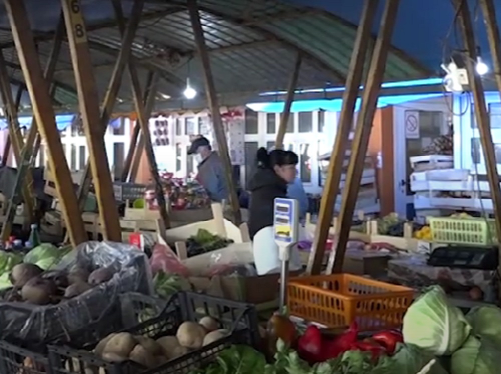 NAKON RAZGOVARA JE SVE REŠENO Pijačni prodavci neće morati da imaju fiskalne kase od 1. maja