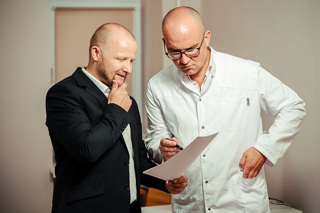 DIGITALIZACIJA, RENESANSA U ZDRAVSTVU Nove tehnologije doprinose efikasnijem sistemu, ali je potrebna i promena ličnih navika
