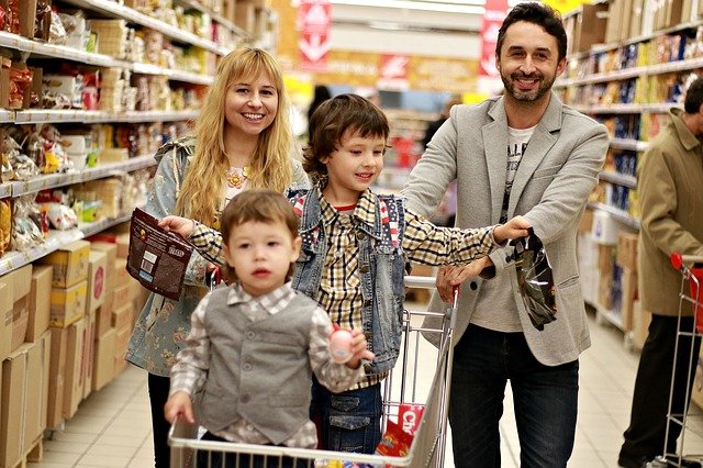 DA LI STE PAMETNI KUPCI? Nekoliko trikova da ostavite neki dinar više u vašem džepu