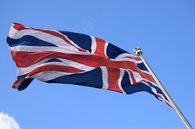 I DALJE SE OSEĆAJU POSLEDICE BREGZITA Bankari masovno odlaze iz Velike Britanije u EU