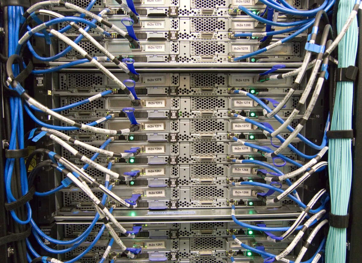 INTERNET ZA 200.000 SEOSKIH DOMAĆINSTAVA EBRD nastavlja da investira u Srbiju