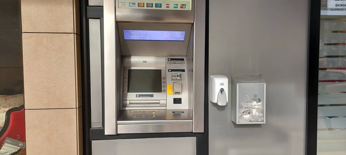 VELIKO SPAJANJE DVE BANKE Komercijalna i NLB banka udružile snage