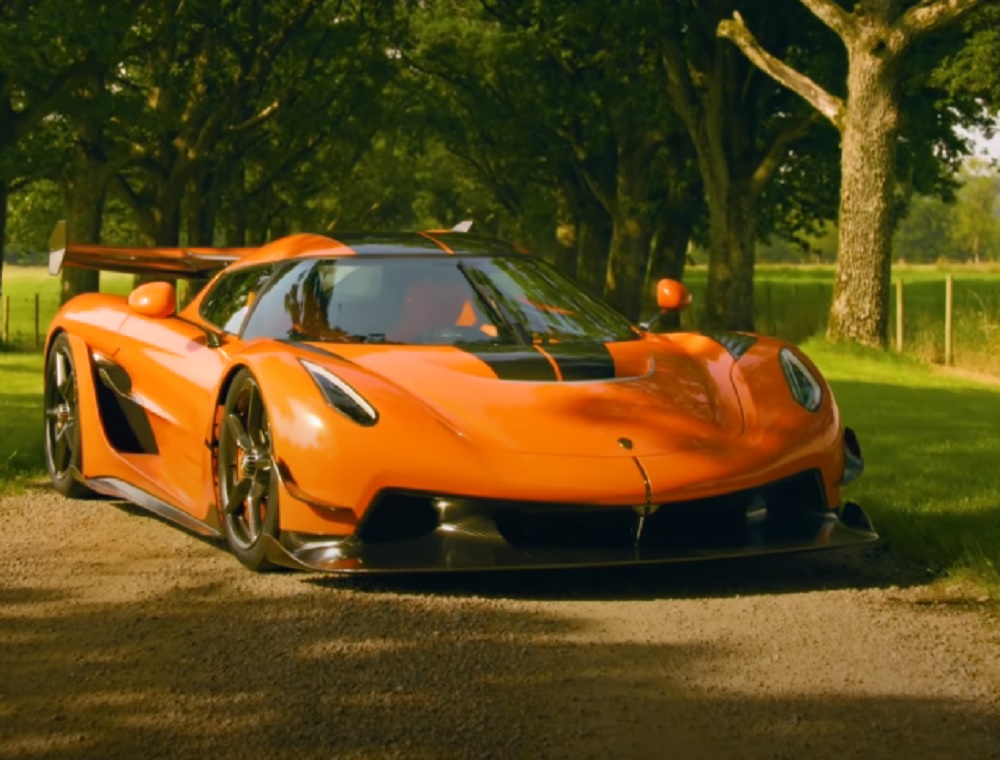 DA LI SE ŠALE? Čuvena firma tvrdi da ima automobil koji može da ide 530 km/h (VIDEO)