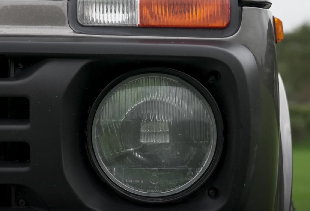 LEGENDARNI RUSKI AUTOMOBIL POLAKO NESTAJE Plaše se da neće preživeti rat - plata radnika je bila 235 evra, sad je upola manja