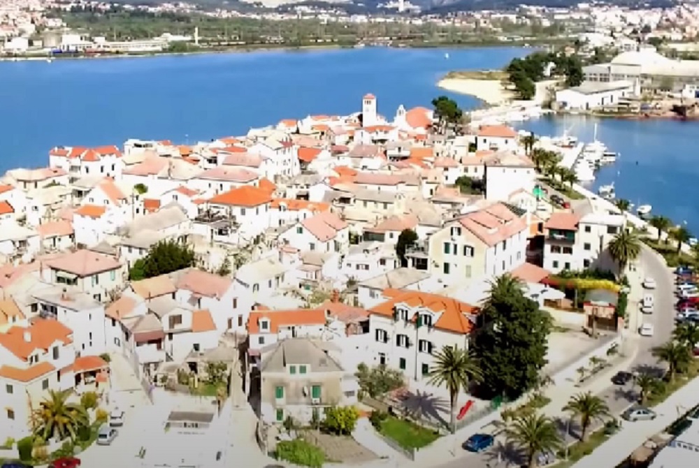 KANCEROGENA HRVATSKA PLAŽA Služi kao deponija otrovnog azbesta, žitelji umiru od raka, i nalazi se nadomak Splita (VIDEO)