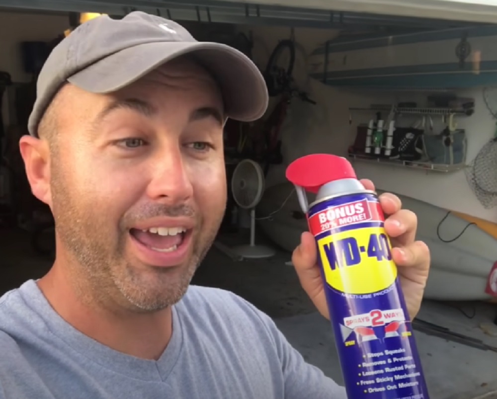 PRSNI WD-40 I NE BRIGAJ! Ovako je nastao najpoznatiji sprej na svetu - tvorac je prodao formulu za smešne pare
