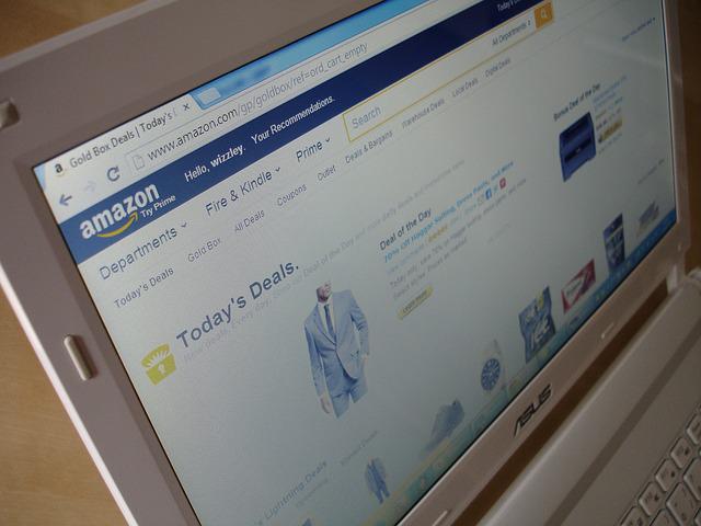 I VELIKIMA PADA VREDNOST Jedna od vodećih kompanija u onlajn trgovini beleži poslovne gubitke