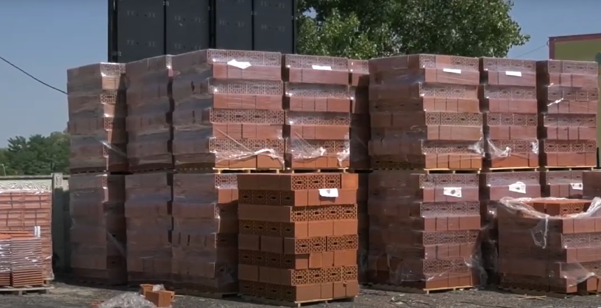 CENA CIGALA I BLOKOVA SKOČILA ZA ČAK 80 ODSTO Fabrike građevinskog materijala najviše osećaju posledice krize