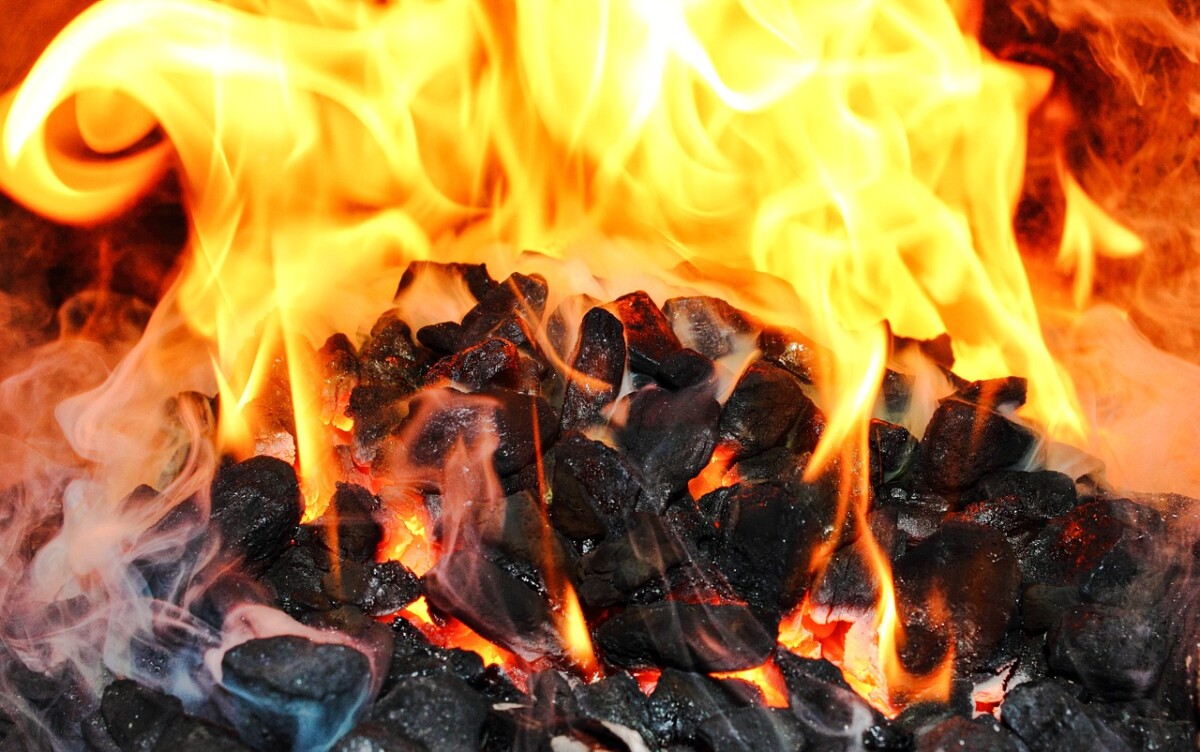 EVROPA SE OKRENULA UGLJU, SRBIJA NE TREBA DA BRINE Dobro je da nismo zatvorili rudnike i da naše termoelektrane rade