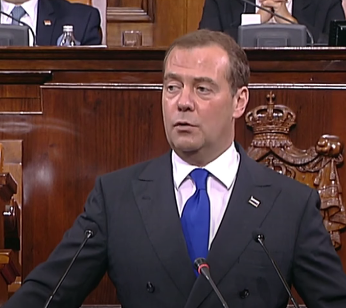 ODMAH MU ODGOVORIO MASK Oglasio se Medvedev na Tviteru - kakva predviđanja za sledeću godinu