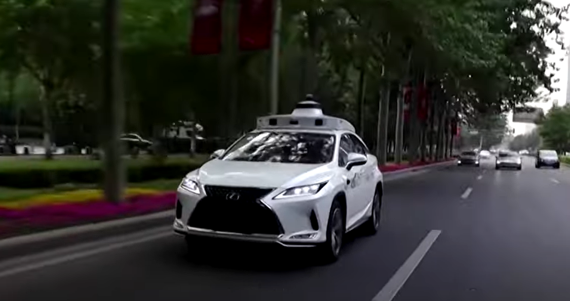 DA LI BI VAS BIO STRAH Ljudi u Pekingu sada mogu da bukiraju robotaksi