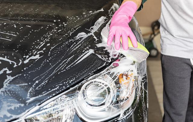 ŠTA JE ISPRAVNO, A ŠTA NE Da li treba i koliko često prati podvozje automobila?