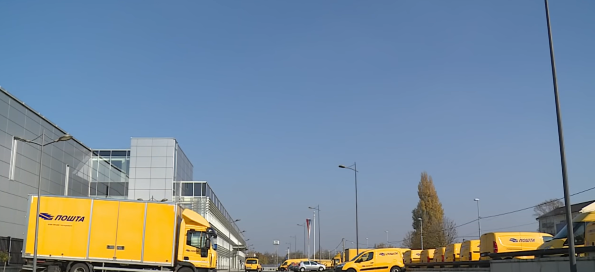 POŠTA SRBIJE IMA NOVU USLUGU Od sada paketomati na više mesta u Novom Sadu