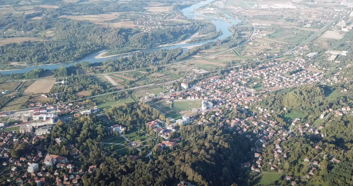RUSI PREPLAVILI TURISTIČKI BISER SRBIJE Pokupovali nekretnine, pa podigli cene