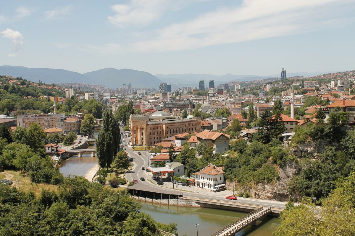 DA GRAĐANI LAKŠE PREGURAJU KRIZU BiH privremeno ukinula stopu PDV-a na osnovne životne namirnice, dečju hranu i opremu