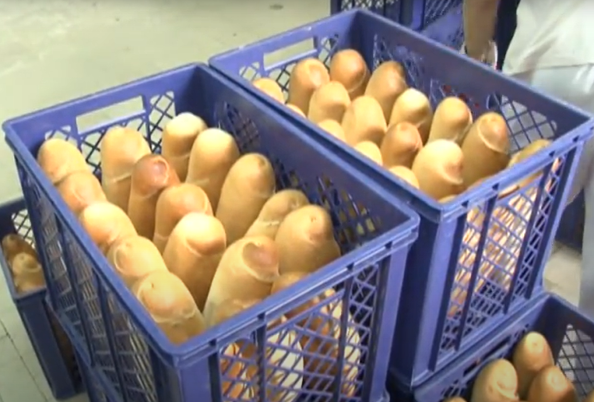 CENA "SAVE" I DALJE 54 DINARA Pekarima ide 74.000 tona brašna
