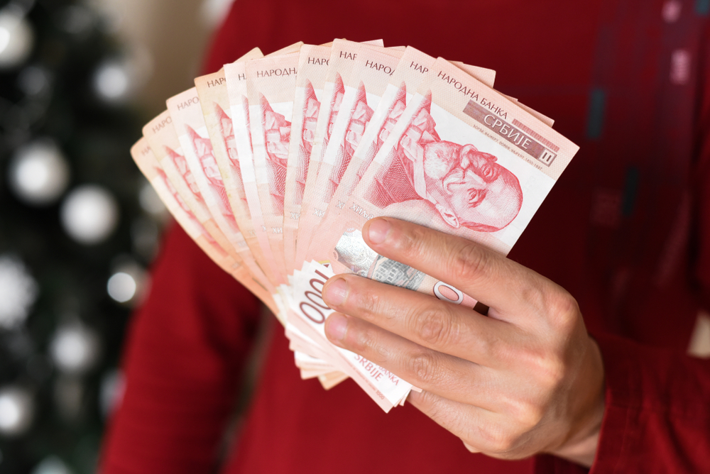 LOŠA KLIMA ZA UZIMANJE KREDITA Potreban vam je keš, hitno? Rata na 100.000 dinara je sada mnogo veća