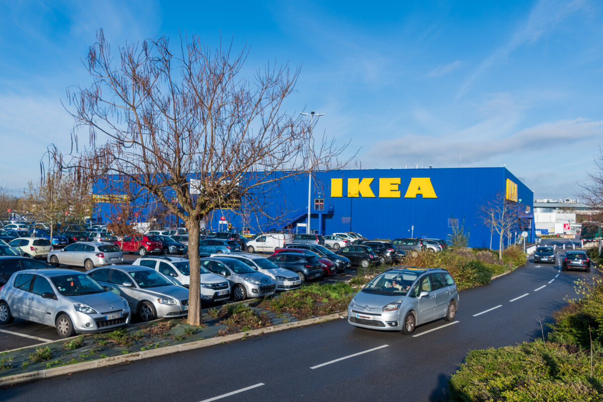 ZBOG BEZBEDNOSNIH RAZLOGA Ikea povlači ogledalo iz prodaje, kupci pozvani da vrate proizvod