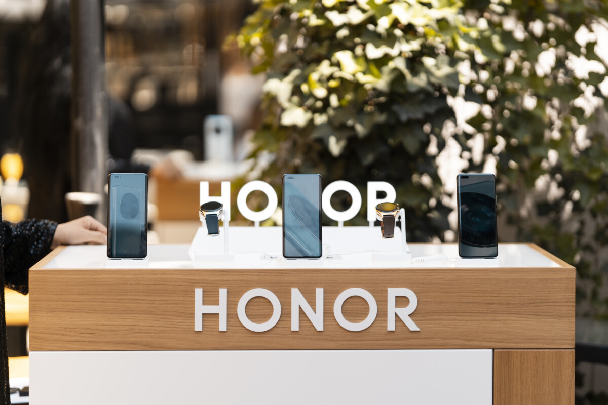 HONOR Magic4 Pro u slobodnoj prodaji u Srbiji