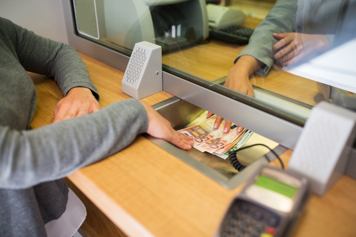 KOLIKO DANAS VREDI DINAR PREMA EVRU? NBS je objavila najnovije podatke