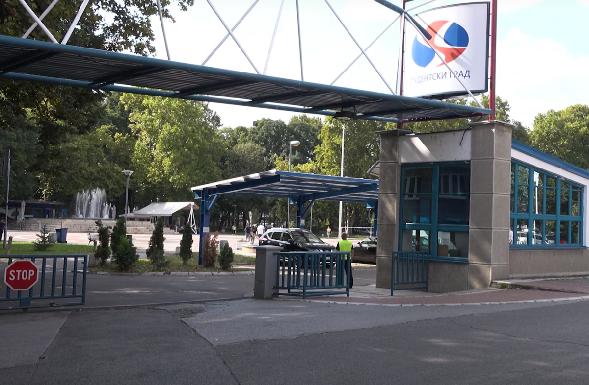 MINISTARSTVO PROSVETE DONELO NOVU ODLUKU Studentima će primanja od države biti uvećana z a 110 evra, ali će i usluge smeštaja i ishrane plaćati više