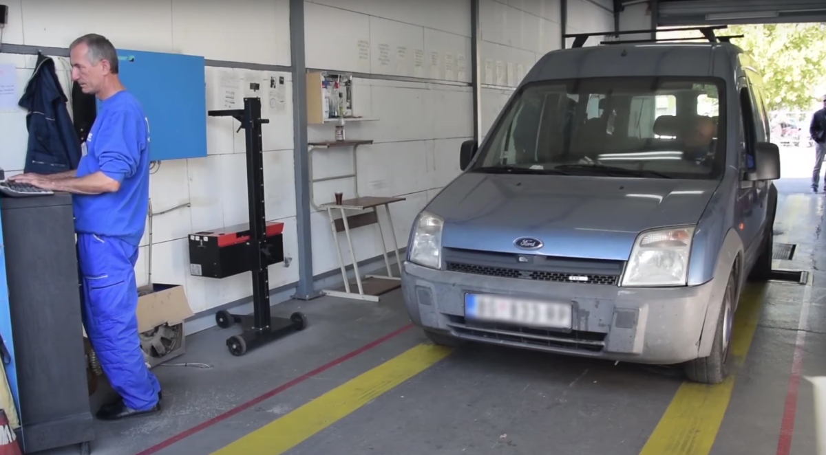 NOVA CENA I NE TAKO DOBRE VESTI Od 1. avgusta poskupela registracija automobila, vozači će morati da plate dodatan trošak