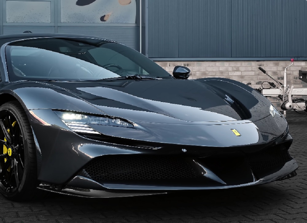 JEDNOM SE ŽIVI - POGOTOVO KAD IMAŠ PUNO NOVCA Porasla prodaja luksuznih automobila - Ferari i Maserati idu kao alva