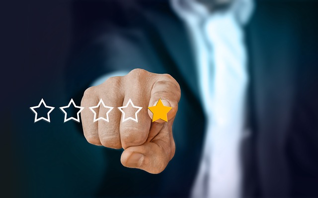 ZAŠTO SU RECENZIJE BITNE ZA BIZNIS Svaki klijent prvo proverava prethodno iskustvo, pa onda kontaktira vašu kompaniju