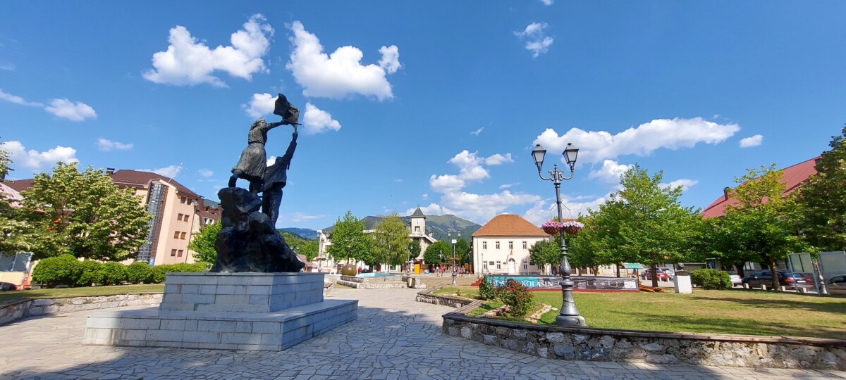MALA VAROŠ, AL' JE FINA Letovanje lepše nego na moru - pokraj „suze Evrope” na severu Crne Gore