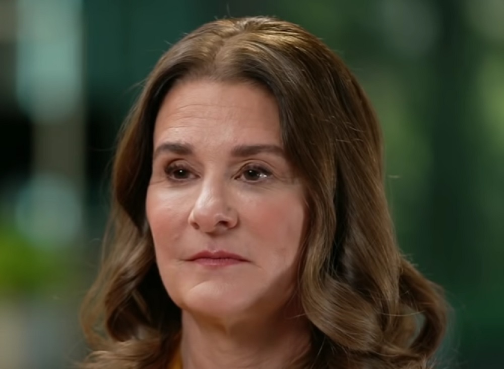 „MNOGO JE TO PARA...” Najbogatija raspuštenica na svetu rasprodaje svoje bogatstvo