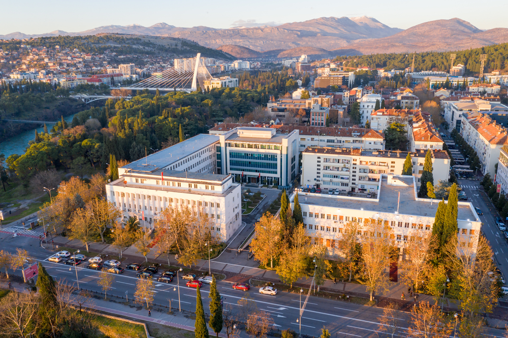VRTE PARE Milioni evra zaglavljeni u sivoj zoni tržišta nekretnina