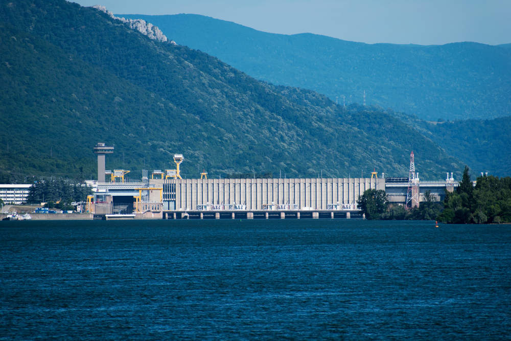 NA ĐERDAPU NIKAD MANJI DOTOK, A ZA STRUJU NE HAJEMO Rasipanje mora da se plati - Srbiju u avgustu električna energija dnevno koštala 3 miliona evra