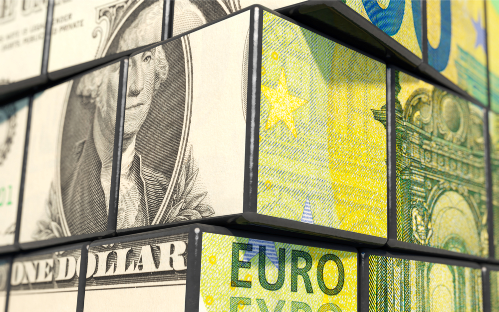 DOLAR NA VALUTNOM PIJEDESTALU Na tržištu novca vrednost američke monete je dosegnula novi najviši dvadestegodošinji nivo