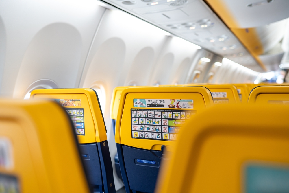 OGLASILI SE IZ POPULARNE AVIO-KOMPANIJE Problem je jedna grupa putnika