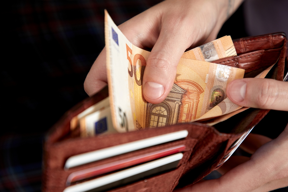 PREKOVREMENI RAD SE DODATNO PLAĆA Mesečna zarada i do 3.500 evra, ali posao nije za svakoga