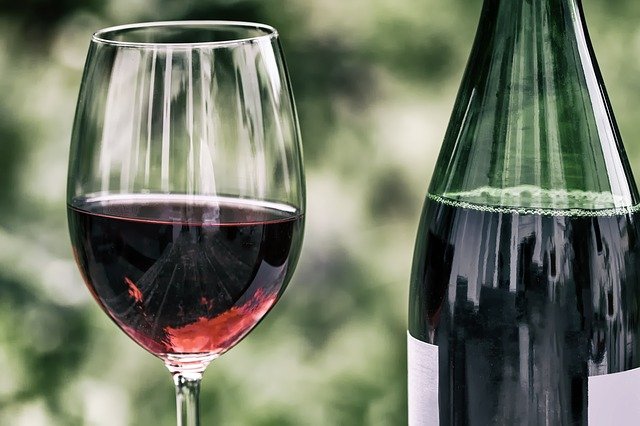 DOMAĆE JE SKORO UVEK NAJBOLJE Napravite najzdravije kupinovo vino, bez konzervansa sa jednim posebnim sastojkom