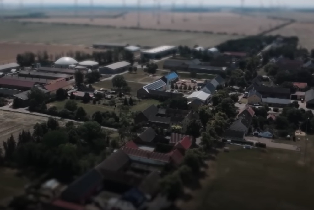 ŽIVE BAJKU U VREMENU KRIZE Jednom gradiću u Nemačkoj ne treba struja - sam je sebi dovoljan (VIDEO)