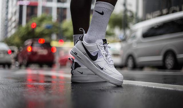 PRLJAVE ILI POCEPANE PATIKE? Nikakav problem, Nike ima novu tehnologiju sa kojom za 45 minuta vaša obuća bude praktično nova