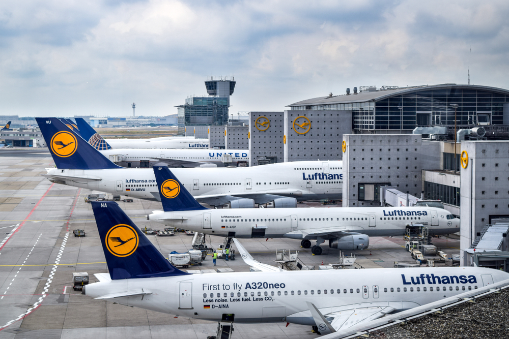 KOLAPS NA AERODROMIMA ŠIROM NEMAČKE Zbog štrajka pilota Lufthanze, putnici se preusmeravaju na železnički saobraćaj