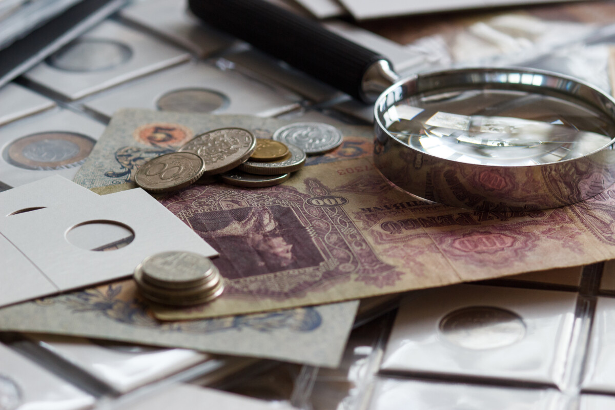 CENA NAFTE U PORASTU Dolar ojačava, evro u blagom padu