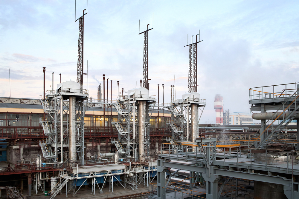 ZBOG EVROPSKIH SANKCIJA OVA INDUSTRIJA PROPADA Metanol nemaju gde da prodaju, a pokretanje proizdodnje je previše skupo