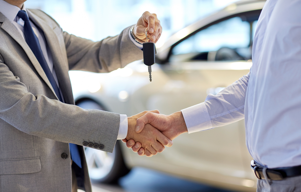 ZA KUPCE NOVIH AUTOMOBILA Vozila su poskupela oko 5 odsto, ali javlja se novi problem - nekad se na kupljeni auto čeka godinu dana