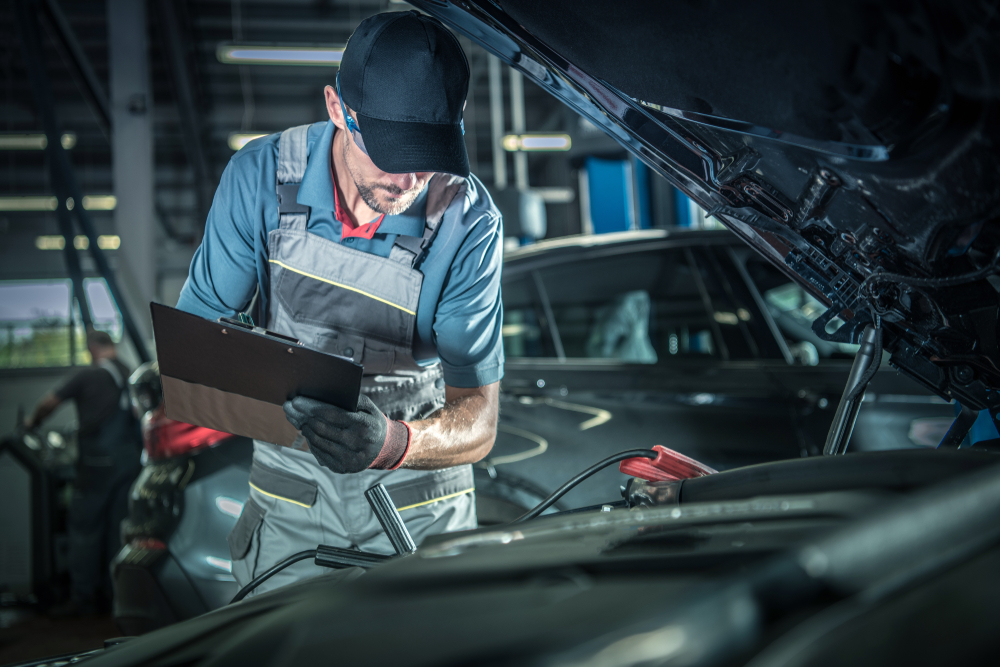 NOVE CENE ZA MALI I VELIKI SERVIS AUTOMOBILA Skuplji majstor, delovi ali i mašine