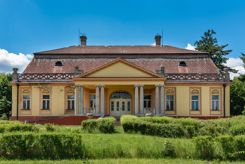 Na prodaju jedna od najlepših građevina u Srbiji - Palata Dunđerski vredna je skoro 1.000.000 evra
