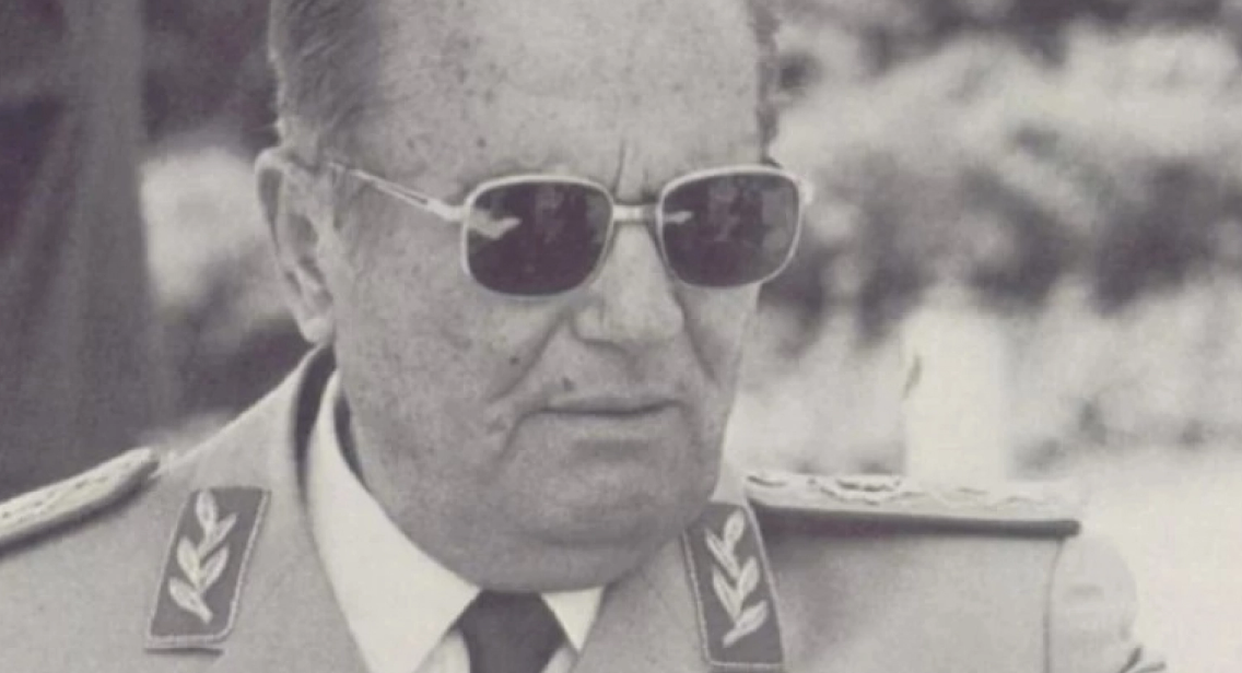 TITOV LIK MOŽE DA VAM DONESE PARE Novčanicu iz stare Jugoslavije imala je svaka kuća, ali ova sa greškom vredi mnogo (FOTO)
