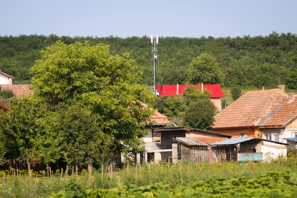 INVESTICIJA VREDNA 500 MILIONA EVRA Širokopojasni internet u svim delovima Srbije do kraja 2025.